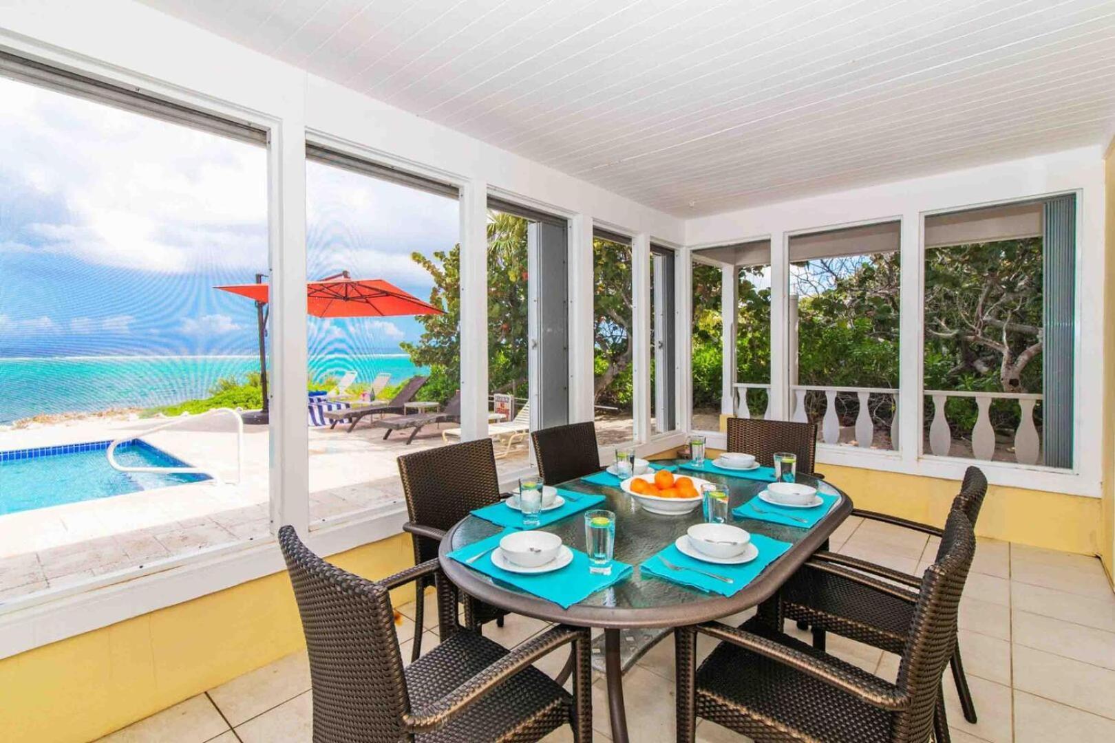 Thatch Hill - Renovated Beach House With Pool, Short Walk To The Rum Point Club Driftwood Village Екстер'єр фото